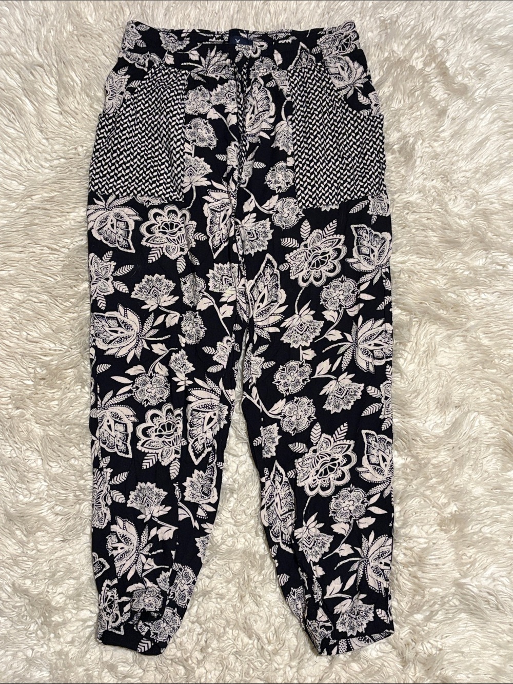 AE Floral Jogger Pants